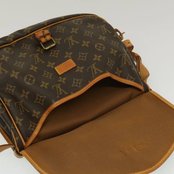 LOUIS VUITTON Monogram Saumur 30 Shoulder Bag M42256 LV Auth 29987 - Picture 9 of 16